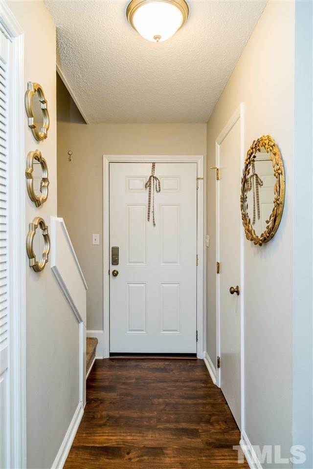 655 Bashford Road Raleigh, NC 27606 - Photo 9 of 28