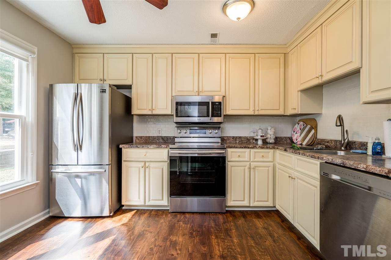 655 Bashford Road Raleigh, NC 27606 - Photo 10 of 28