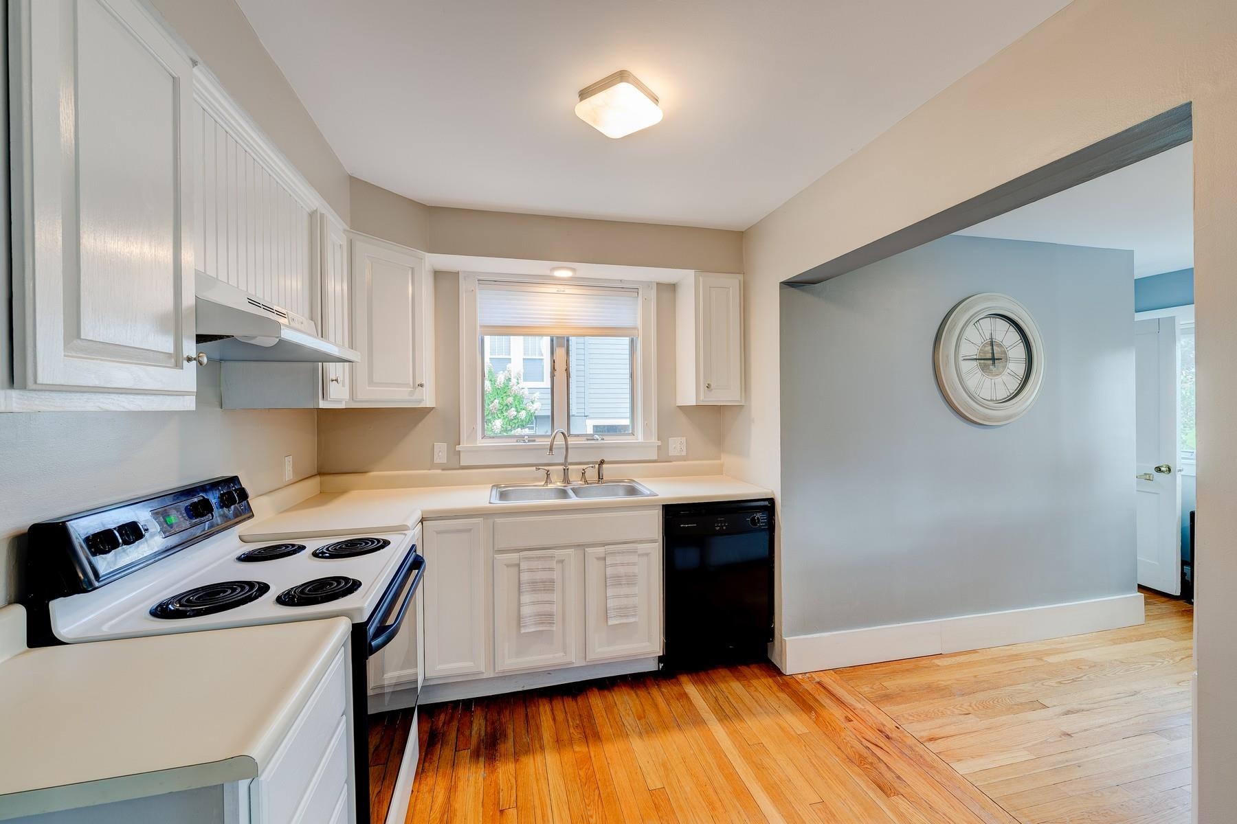 8 Wallace Avenue Rutland, VT 05701 - Photo 12 of 21