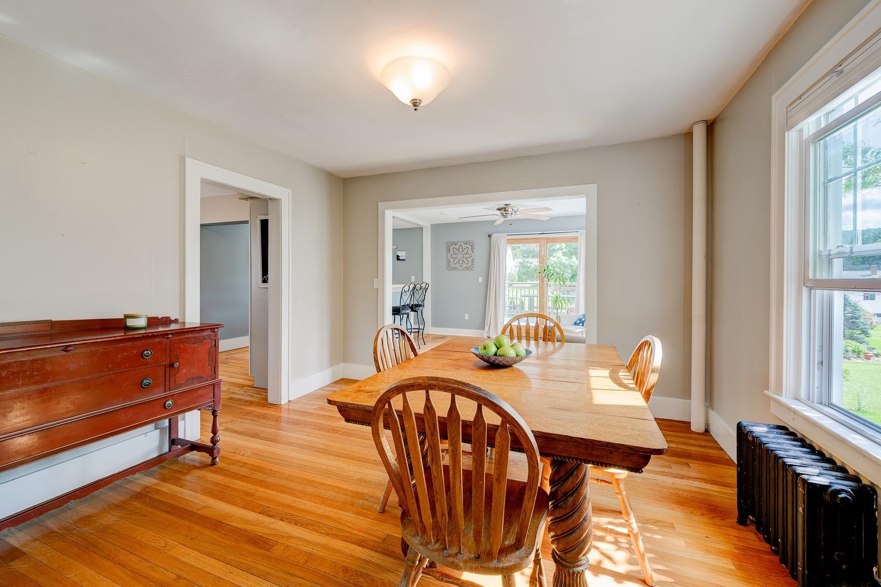 8 Wallace Avenue Rutland, VT 05701 - Photo 5 of 21
