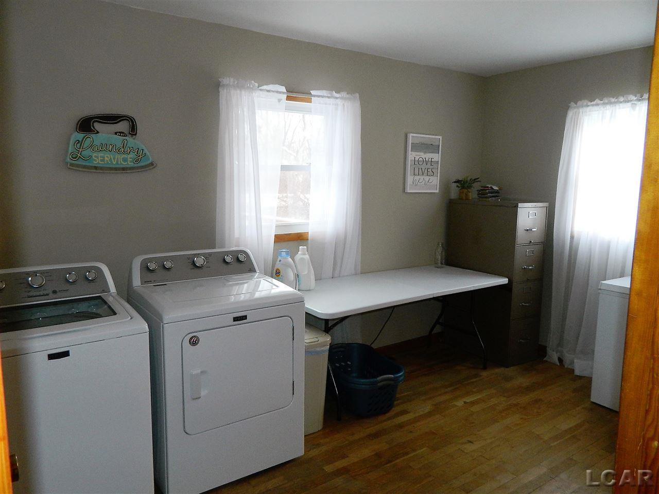 3744 Deerfield Road Adrian, MI 49221 - Photo 16 of 24 31371771-15.JPG