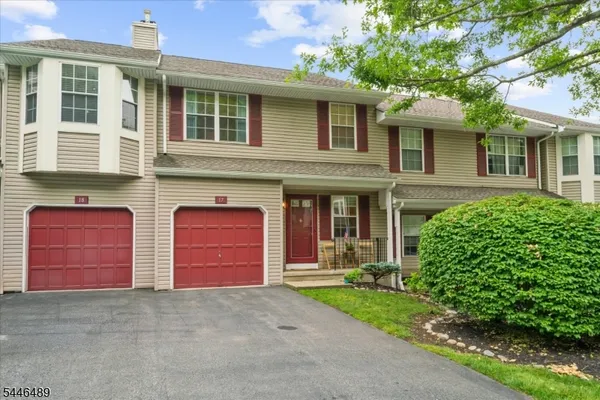$375,000 | 17 Pinehurst Drive, Washington, NJ 07882