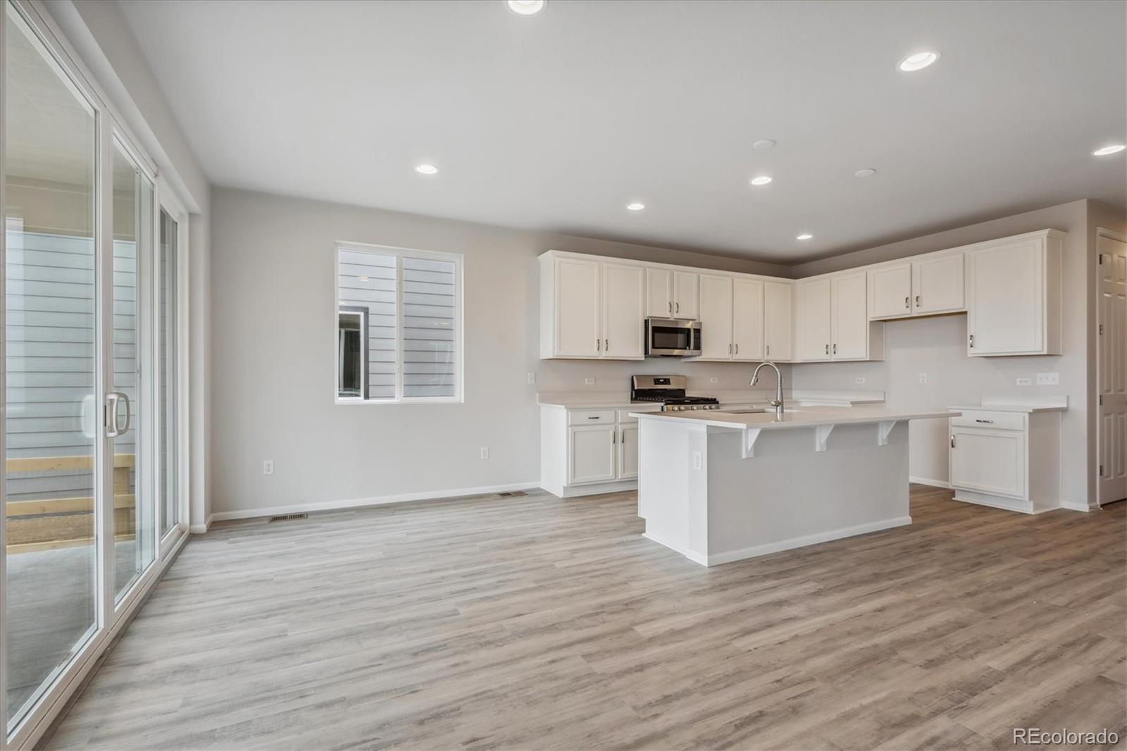 979 Rustling Street Windsor, CO 80550 - Photo 5 of 23 Gallery Image 5