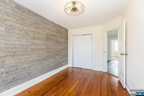 $2,900 | 43 Pleasant Way, Montclair, NJ 07042