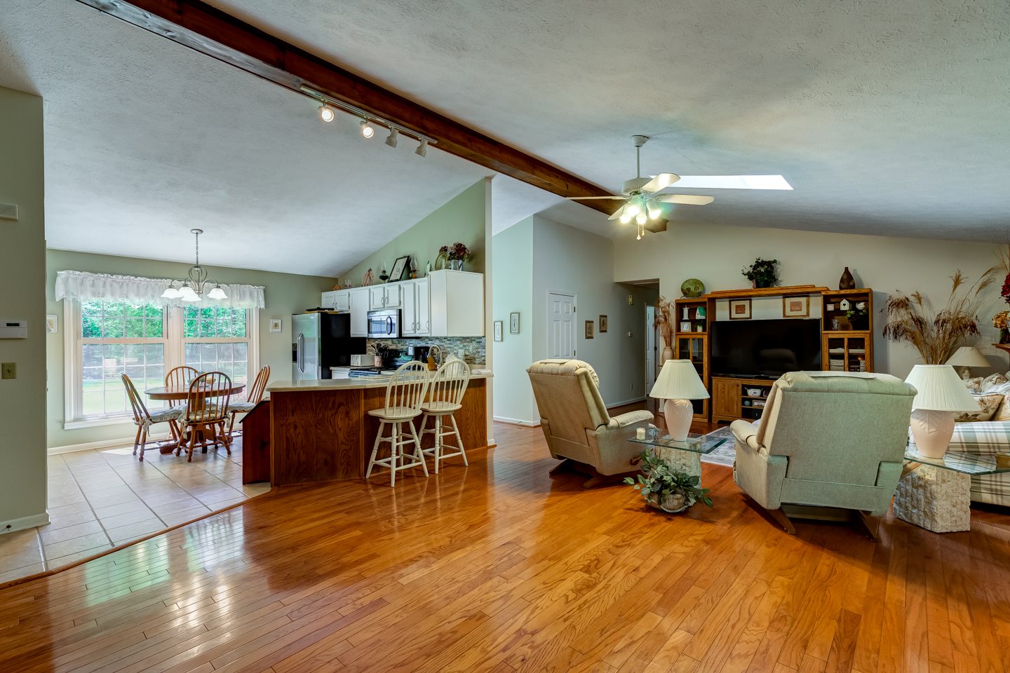 1566 Yankeetown Road Boonville, IN 47601 - Photo 5 of 32 Gallery Image 5