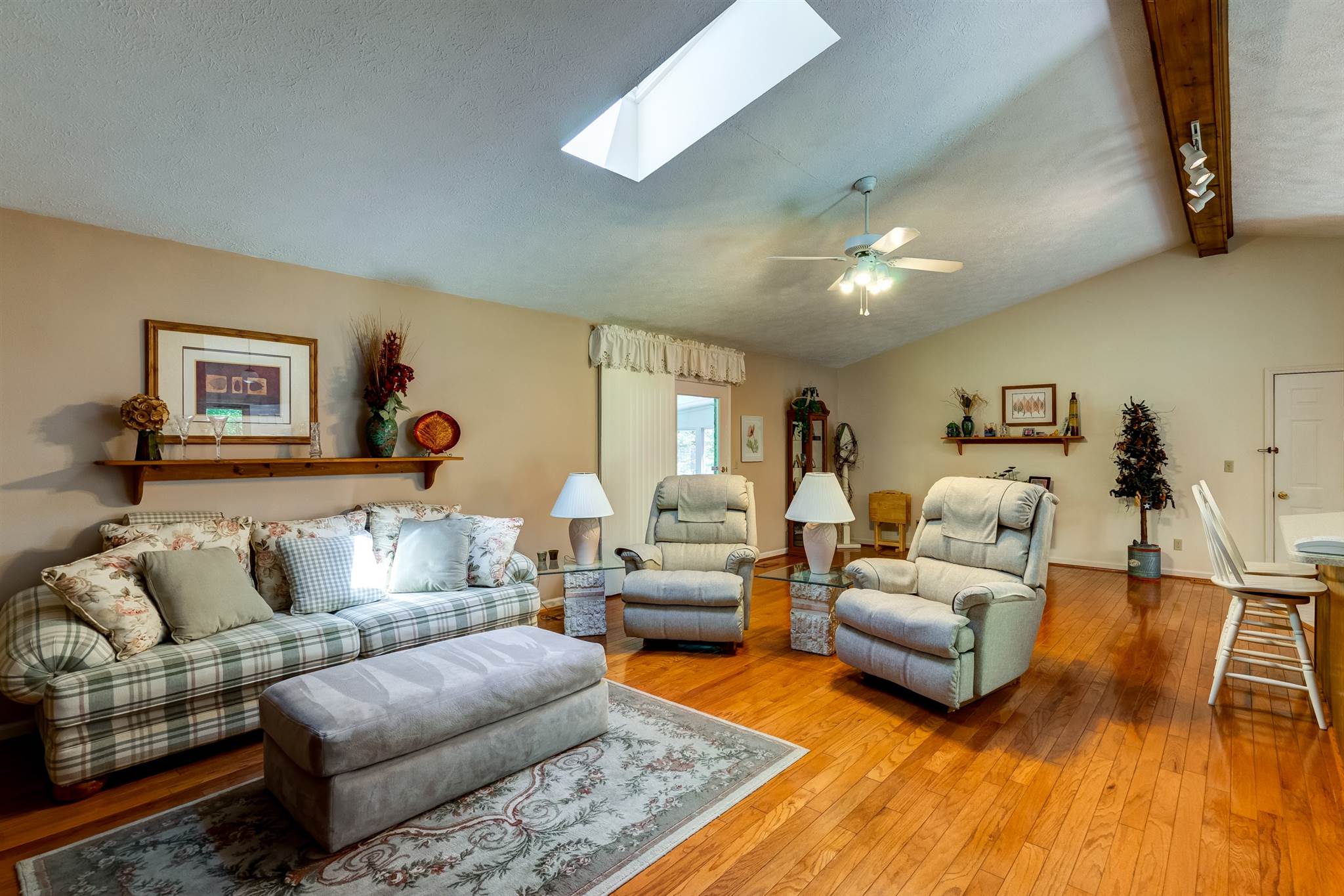1566 Yankeetown Road Boonville, IN 47601 - Photo 6 of 32 Gallery Image 6
