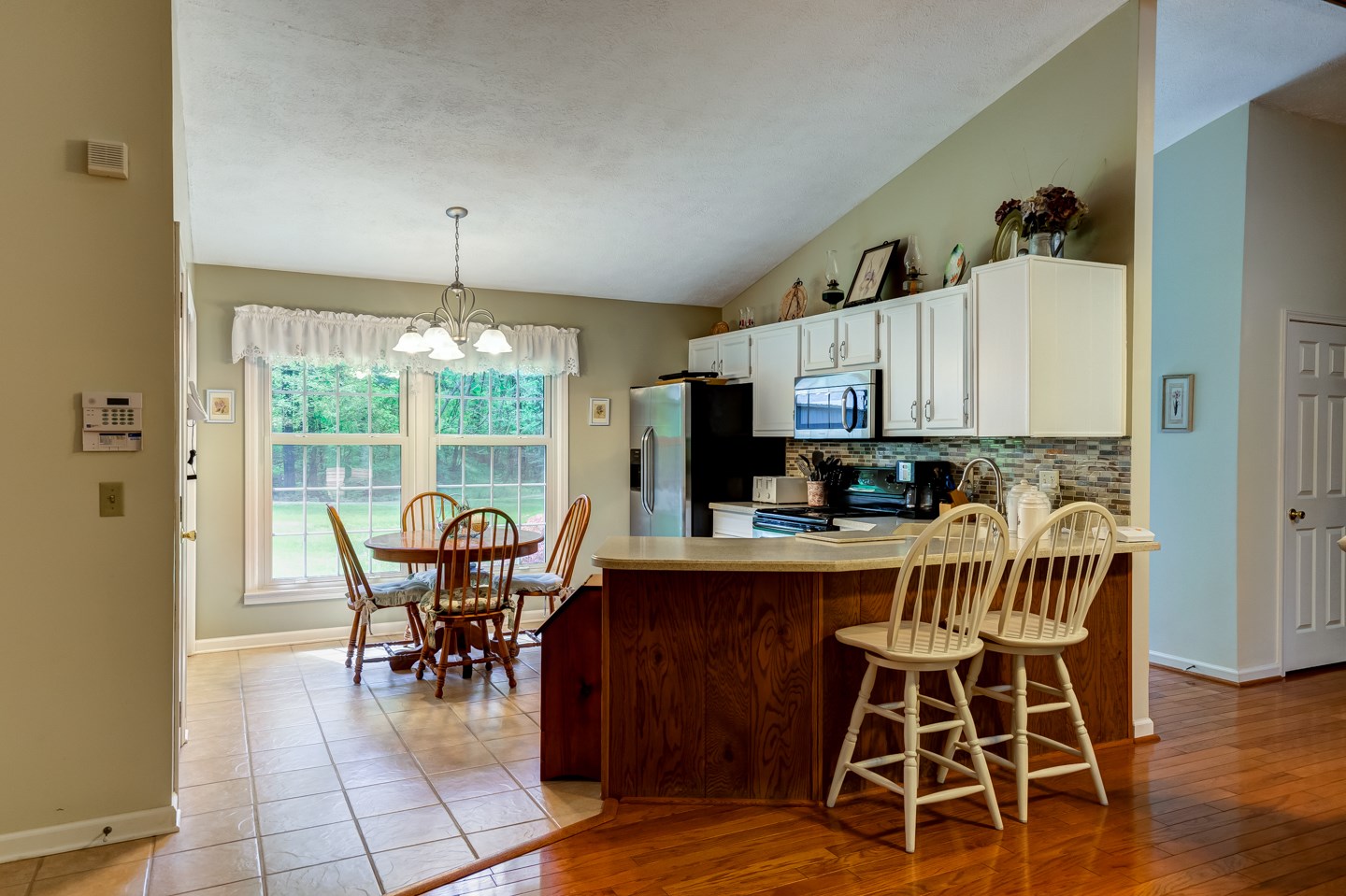 1566 Yankeetown Road Boonville, IN 47601 - Photo 7 of 32 Gallery Image 7