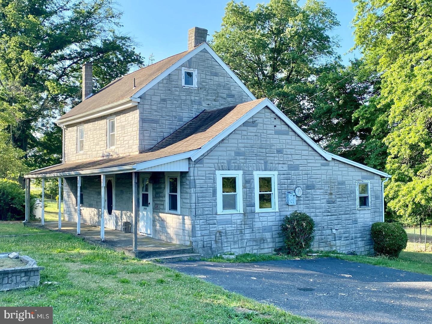 144 West Moyer Road Pottstown, PA 19464 - Photo 5 of 33 Gallery Image 5