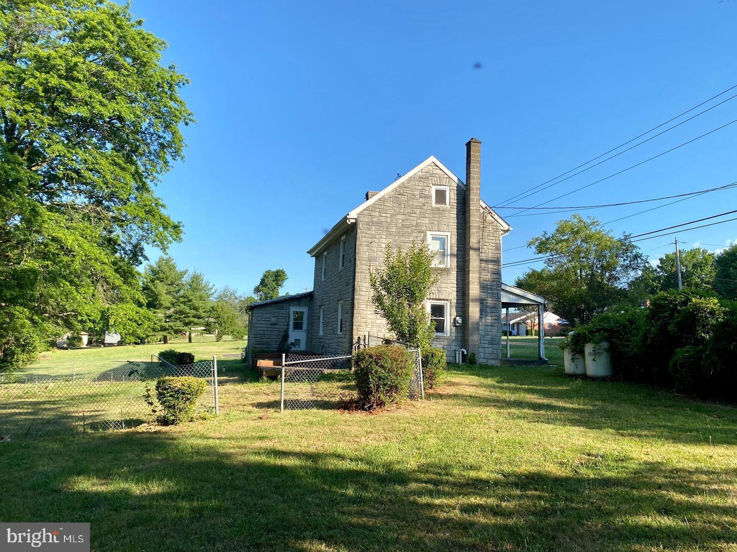 144 West Moyer Road Pottstown, PA 19464 - Photo 6 of 33 Gallery Image 6