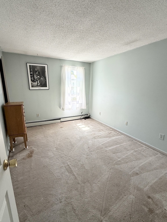 48 Vincent Circle Worcester, MA 01604 - Photo 23 of 31