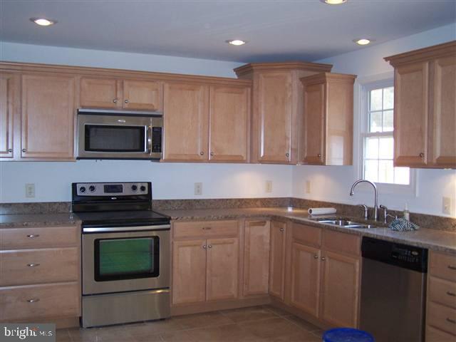 5931 Devonshire Road Harrisburg, PA 17112 - Photo 5 of 9 Gallery Image 5