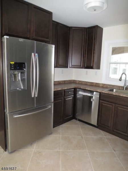 6 Flower Road Somerset, NJ 08873 - Photo 3 of 17