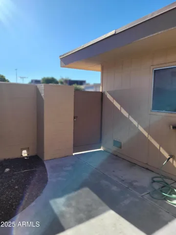 $1,100 | 10060 West Royal Oak Road, Unit B, Sun City, AZ 85351
