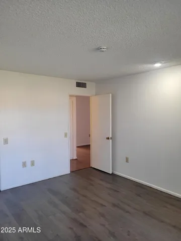 $1,100 | 10060 West Royal Oak Road, Unit B, Sun City, AZ 85351