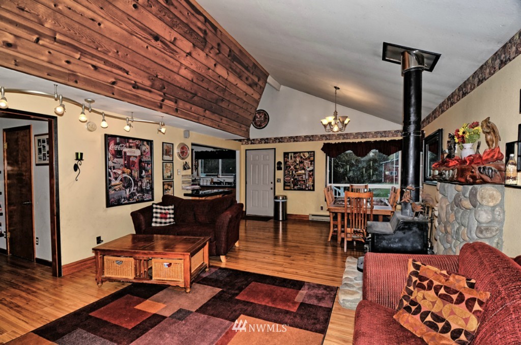12111 Bollenbaugh Hill Road Monroe, WA 98272 - Photo 6 of 16 Gallery Image 6