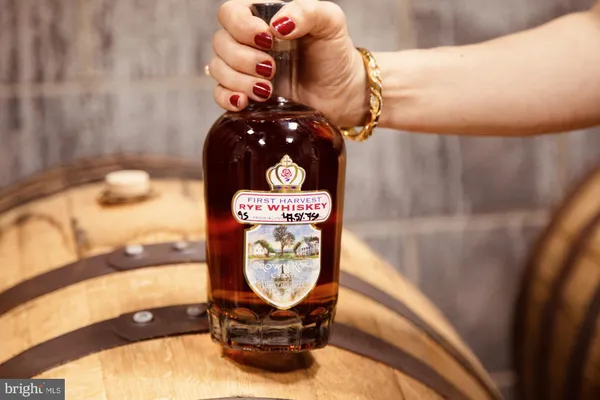 $6,900,000 | 1902 Jefferson Pike, Knoxville, MD 21758