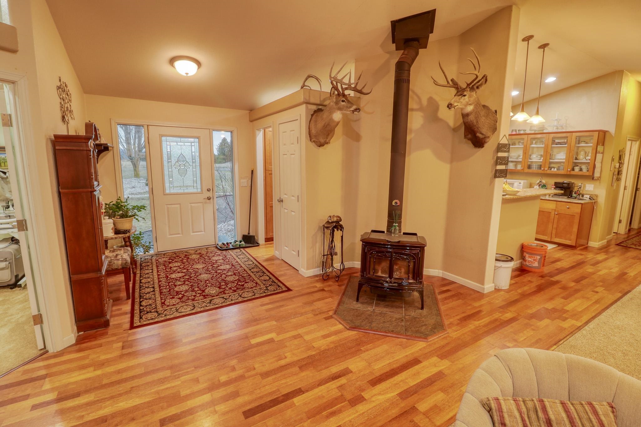 27601 North Scotts Ridge Lane Chattaroy, WA 99003 - Photo 4 of 48