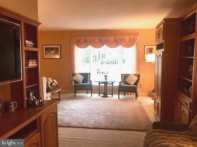 15 Stratford Road Southampton, NJ 08088 - Photo 12 of 35 TV/Den into Living Room