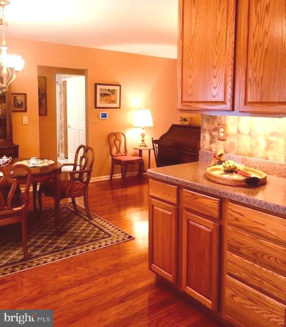15 Stratford Road Southampton, NJ 08088 - Photo 17 of 35 Extra Oak Cabinetry for more Storage & Workspace