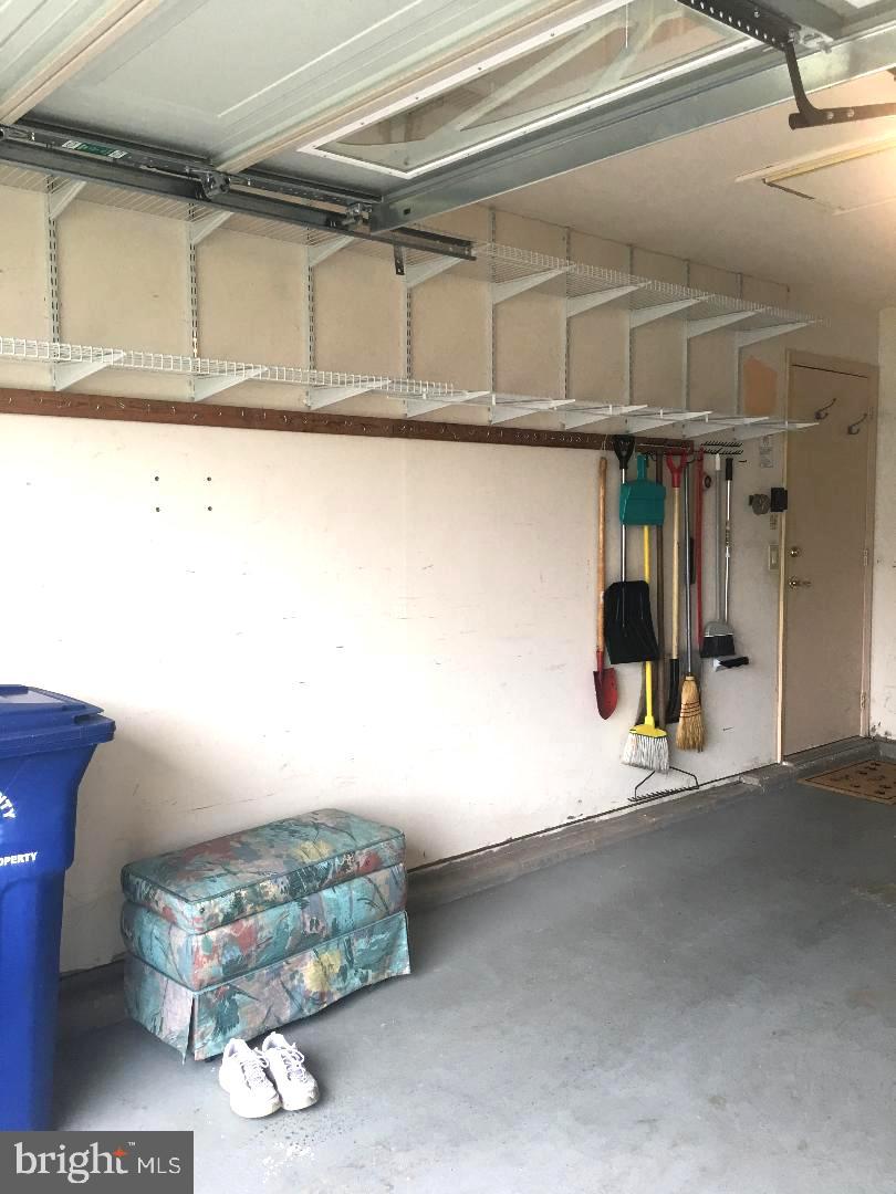 15 Stratford Road Southampton, NJ 08088 - Photo 34 of 35 Garage