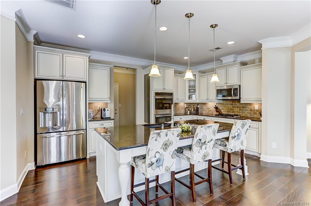 870 Solandra Way Tega Cay, SC 29708 - Photo 12 of 36 Gallery Image 12