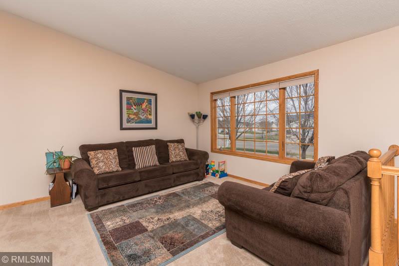 4812 5th Street Northwest Rochester, MN 55901 - Photo 2 of 33