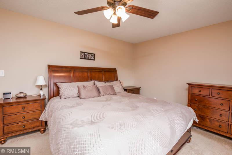 4812 5th Street Northwest Rochester, MN 55901 - Photo 14 of 33