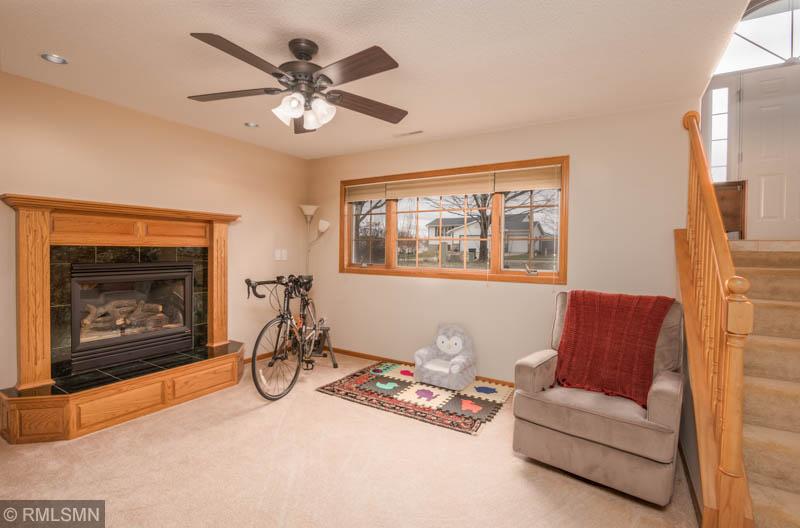 4812 5th Street Northwest Rochester, MN 55901 - Photo 17 of 33