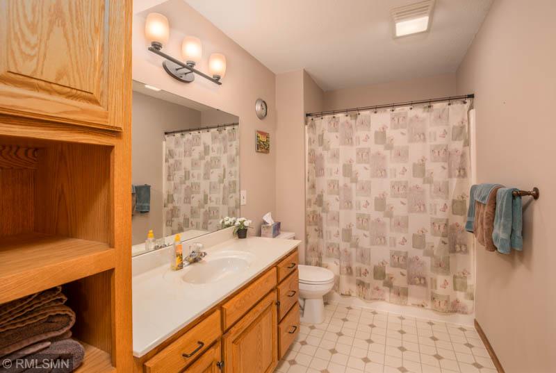 4812 5th Street Northwest Rochester, MN 55901 - Photo 20 of 33