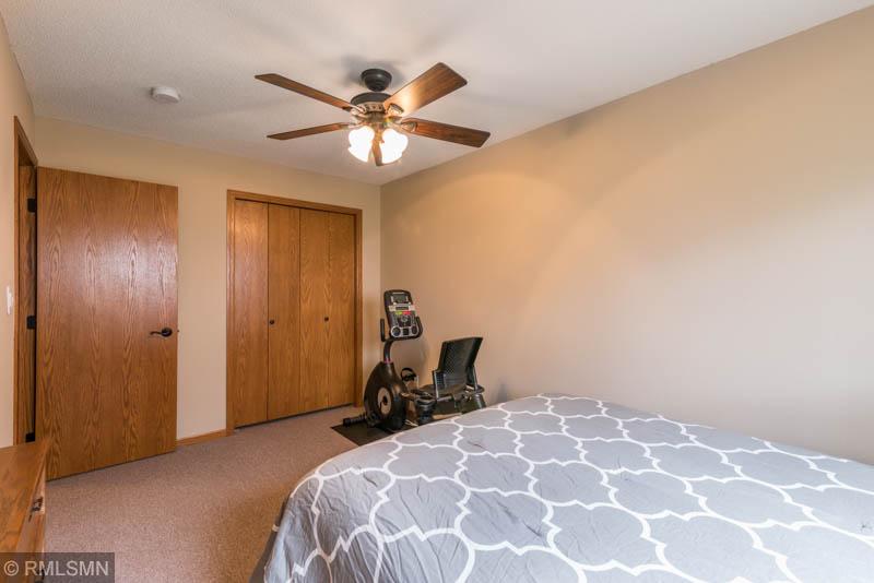 4812 5th Street Northwest Rochester, MN 55901 - Photo 23 of 33