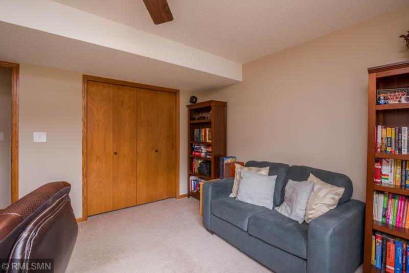 4812 5th Street Northwest Rochester, MN 55901 - Photo 25 of 33