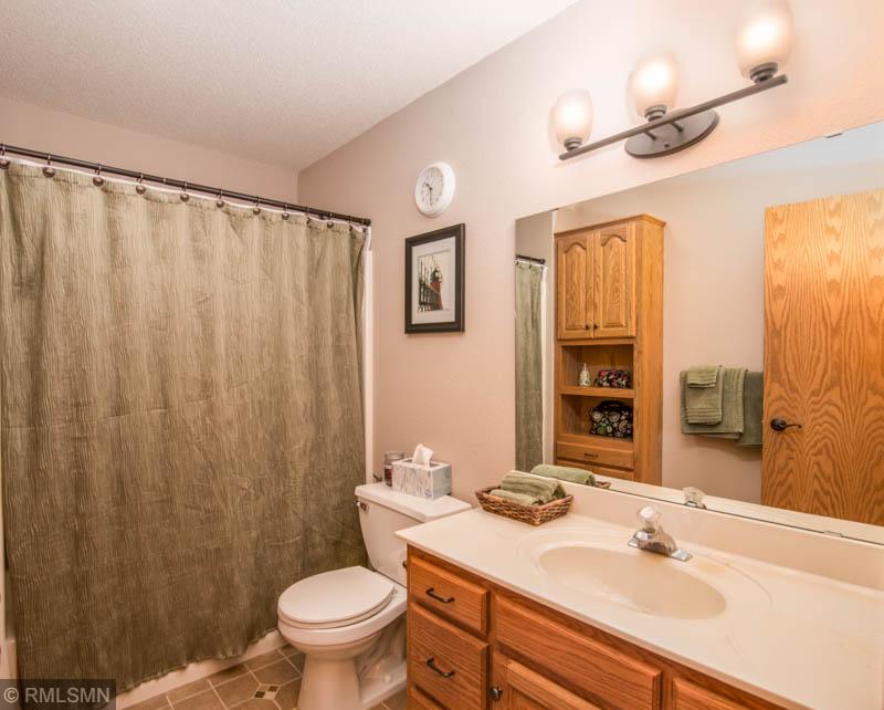4812 5th Street Northwest Rochester, MN 55901 - Photo 10 of 33