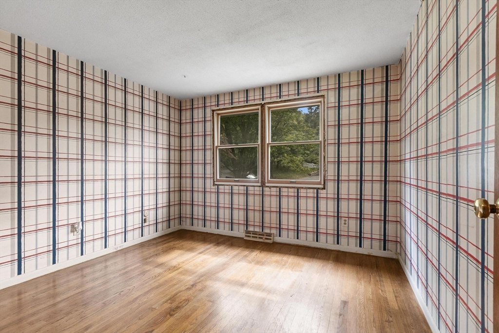 7 Rockpoint Road Southborough, MA 01772 - Photo 17 of 36 Gallery Image 17