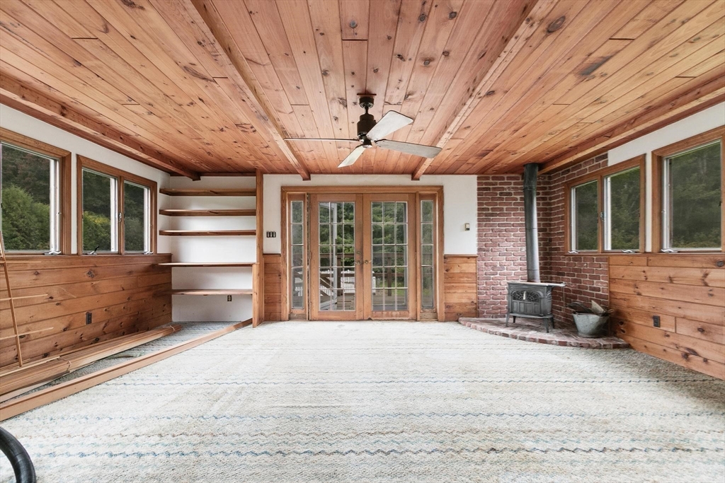 7 Rockpoint Road Southborough, MA 01772 - Photo 20 of 36 Gallery Image 20