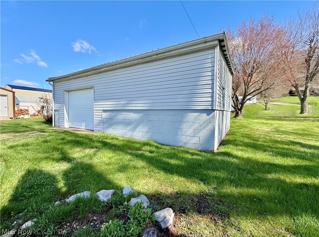 175 3rd Street Lowell, OH 45744 - Photo 34 of 38