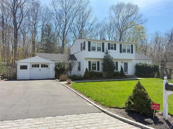 $5,300 | 18 Bayles Avenue, Stony Brook, NY 11790