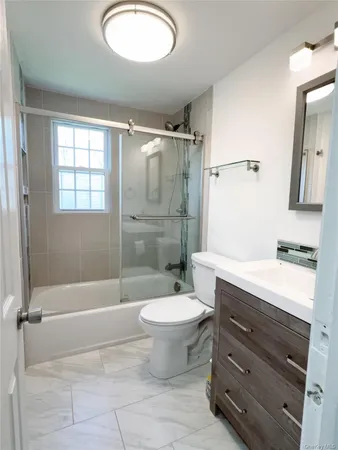 $5,300 | 18 Bayles Avenue, Stony Brook, NY 11790