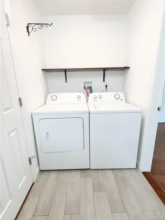 $5,300 | 18 Bayles Avenue, Stony Brook, NY 11790