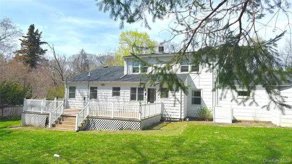 $5,300 | 18 Bayles Avenue, Stony Brook, NY 11790