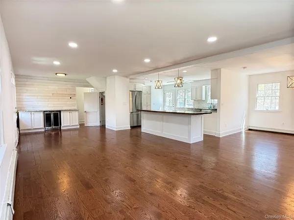 $5,300 | 18 Bayles Avenue, Stony Brook, NY 11790