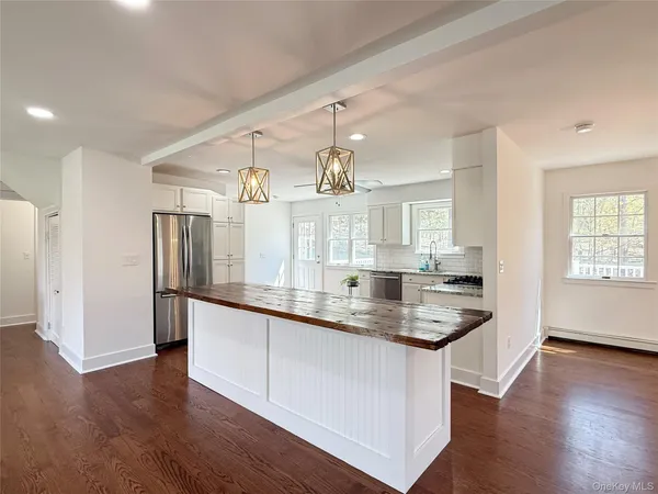 $5,300 | 18 Bayles Avenue, Stony Brook, NY 11790