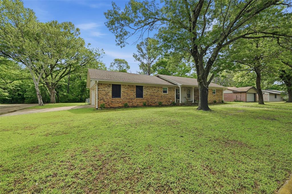 1914 Laurel Road Gainesville, TX 76240 - Photo 4 of 34
