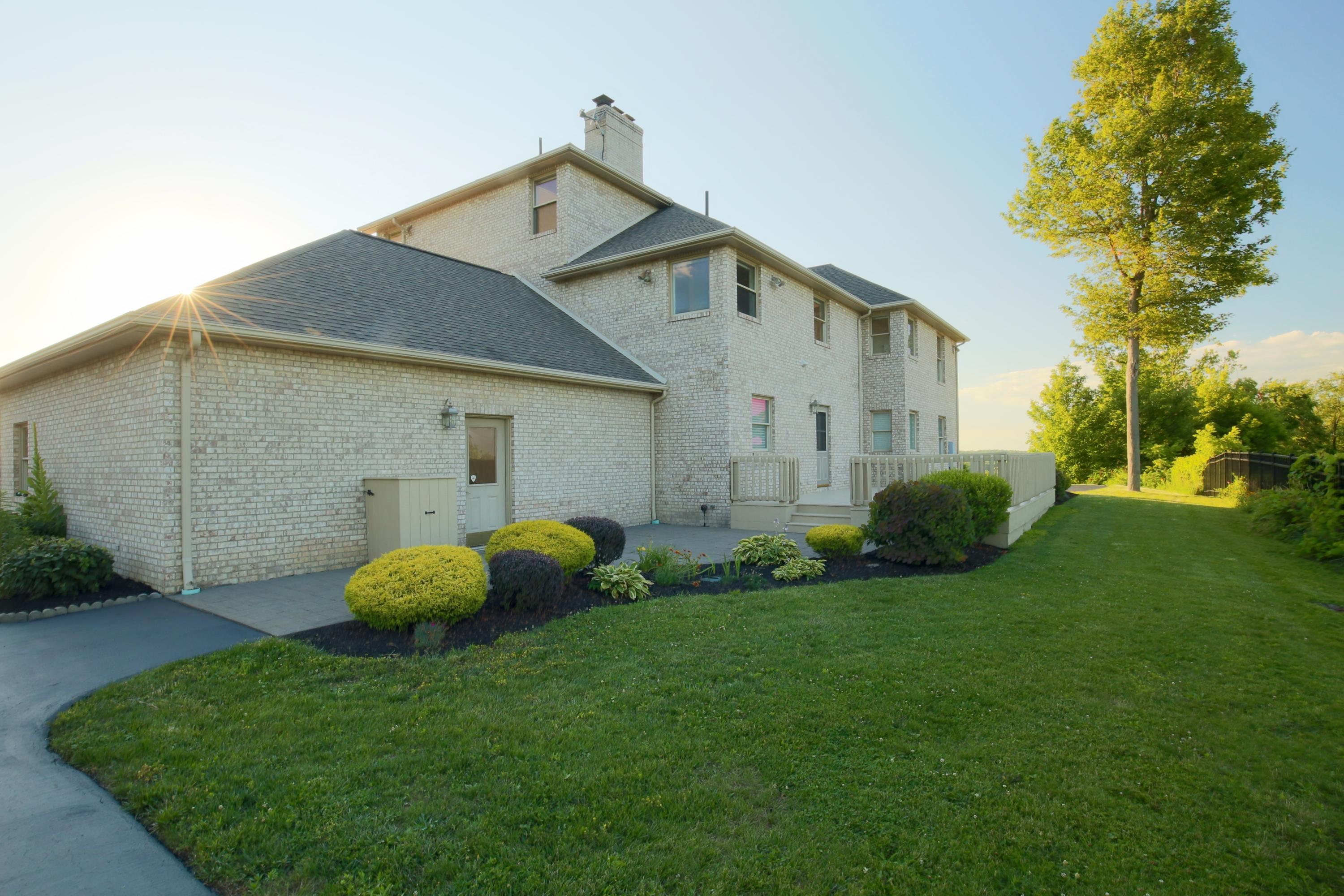 1505 Duffy Road Southeast Lancaster, OH 43130 - Photo 5 of 45