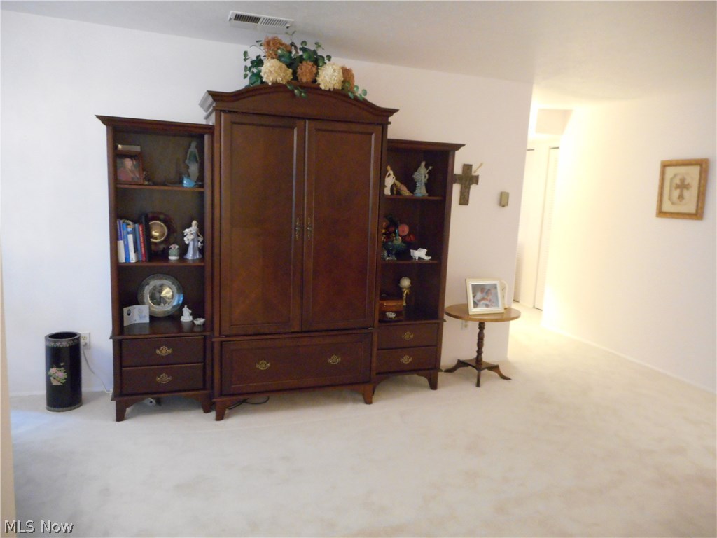 3070 Kent Road, Unit 504 Stow, OH 44224 - Photo 8 of 33 Gallery Image 8