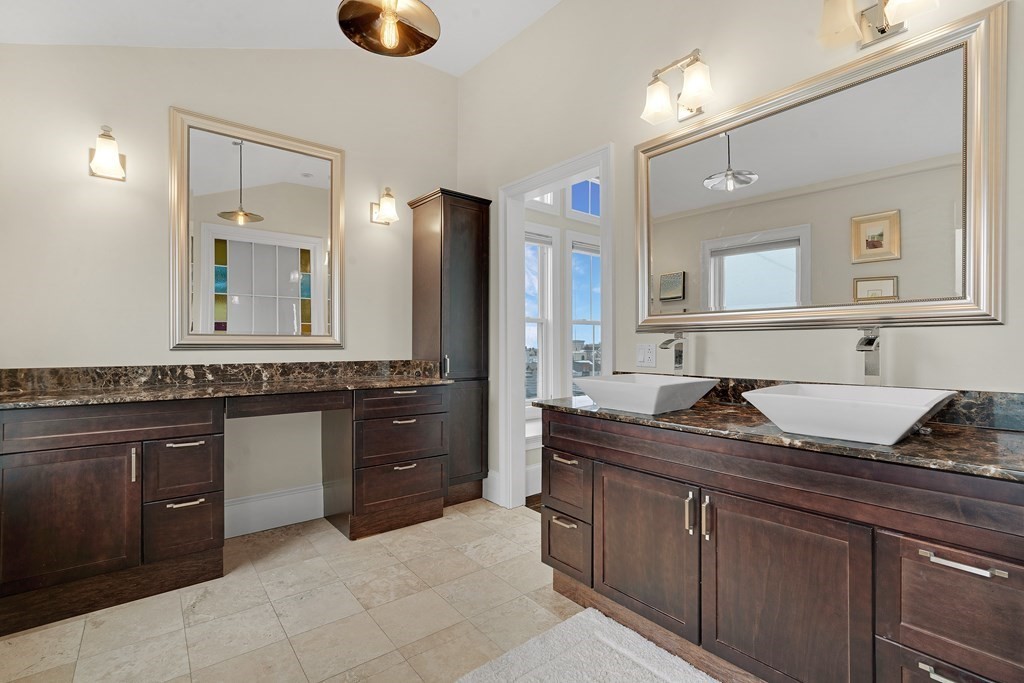 17 Atlantic Street Boston, MA 02127 - Photo 18 of 27