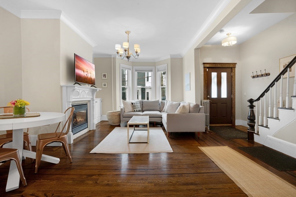 17 Atlantic Street Boston, MA 02127 - Photo 2 of 27