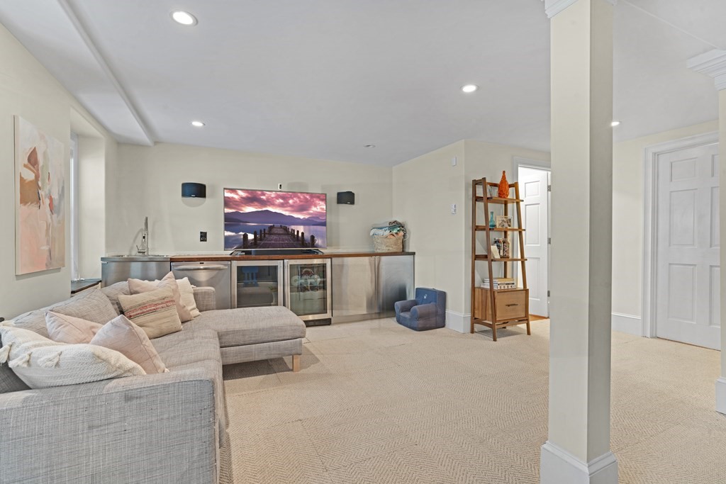 17 Atlantic Street Boston, MA 02127 - Photo 21 of 27