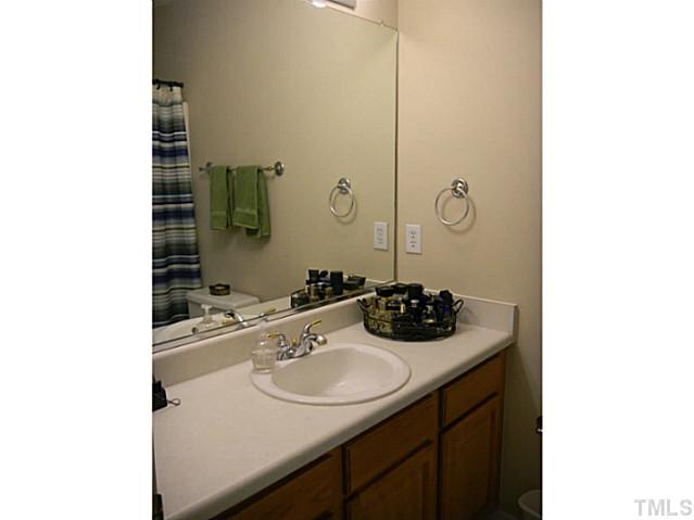 148 Melksham Road Wake Forest, NC 27587 - Photo 19 of 25 Gallery Image 19