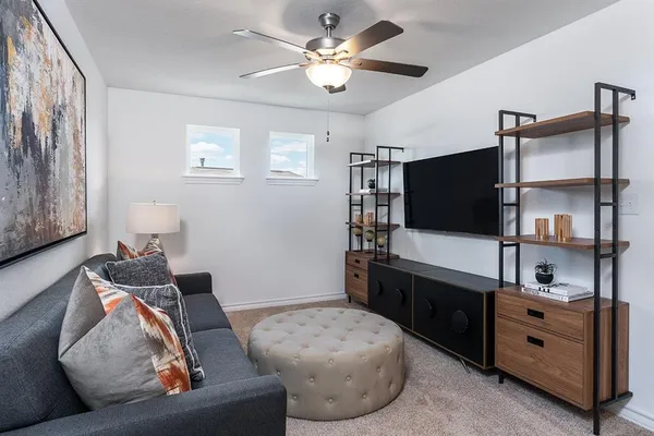 $1,950 | 308 Stinchcomb Road, Hutto, TX 78634