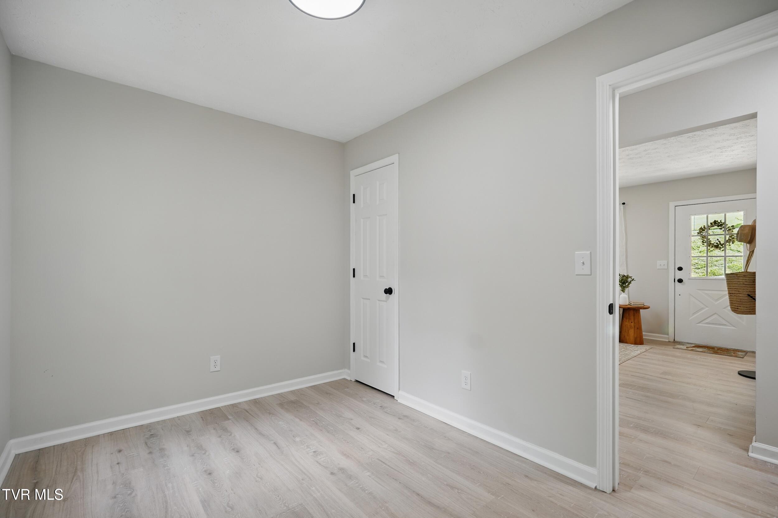 142 Rhody Drive Gray, TN 37615 - Photo 20 of 31 23_dsc05096